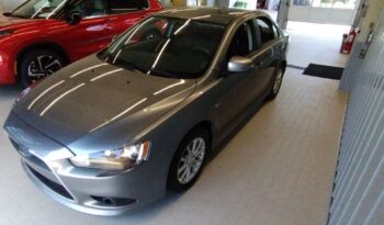 
										2015 Mitsubishi Lancer full									