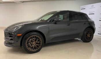 
										2019 Porsche Macan full									