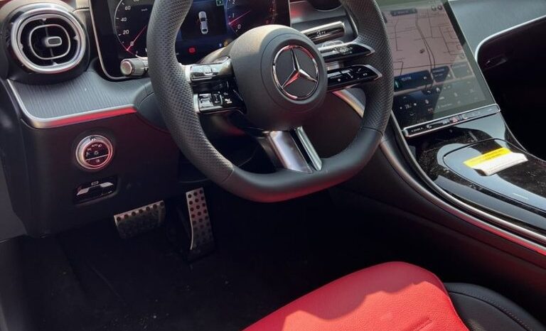 
								2023 Mercedes-Benz C300 4MATIC Sedan full									