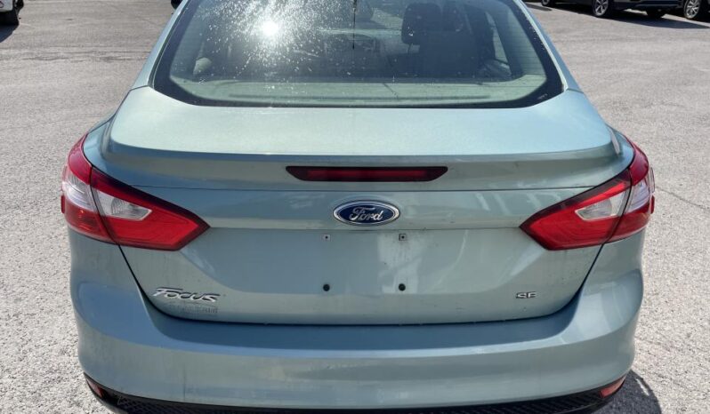 
								2012 Ford Focus SE | AUTOMATIC | HEATED SEATS | A/C | & MORE full									