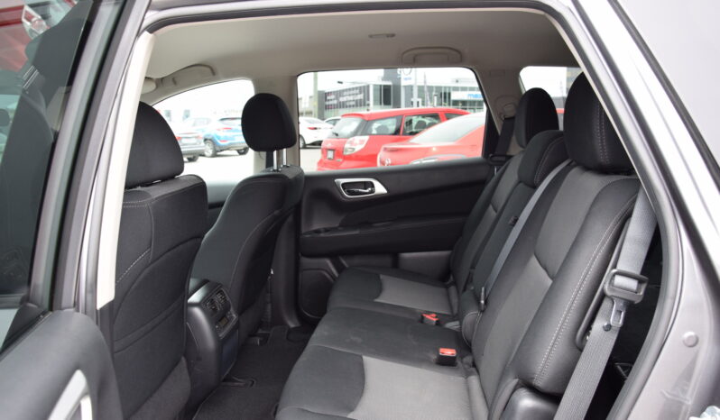 
								2017 Nissan Pathfinder AWD |PUSH-START |BACKUP CAM | 3 ZONE CLIMATE CTRL full									