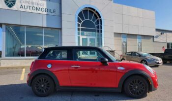 
										2019 MINI 3 door COOPER S | SUNROOF| CAMERA| HEATED SEATS| & MORE full									