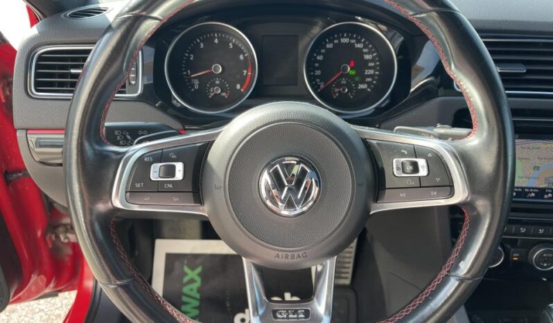 
								2017 Volkswagen Jetta 4dr 2.0 TSI DSG GLI Autobahn full									