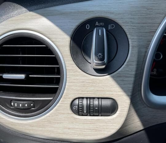 
								2018 Volkswagen Beetle Convertible Trendline Auto full									