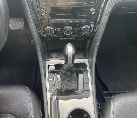 
								2020 Volkswagen Passat Highline Auto full									