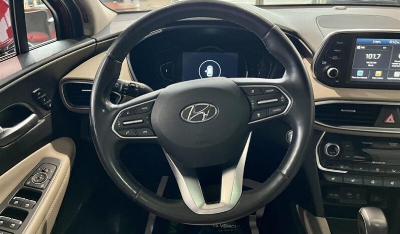 
								2019 Hyundai Santa Fe Luxury full									