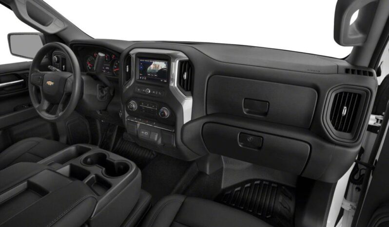 
								2024 Chevrolet Silverado 1500 Custom full									