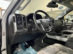 
										2017 Chevrolet Silverado 3500HD LTZ full									