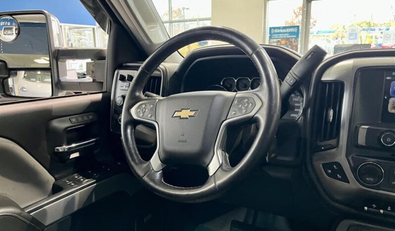 
								2017 Chevrolet Silverado 3500HD LTZ full									