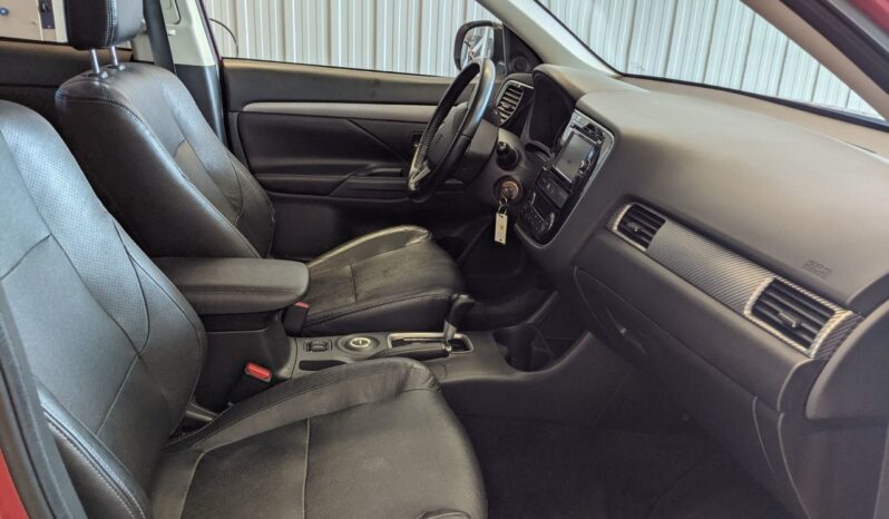 
								2015 Mitsubishi Outlander ES AWD full									