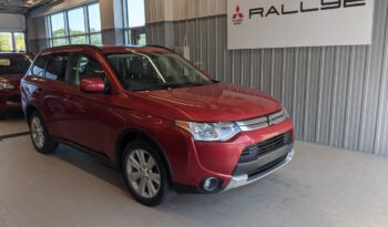 2015 Mitsubishi Outlander ES AWD - Used SUV - VIN: JA4AZ2A33FZ601691 - Rallye Mitsubishi Gatineau