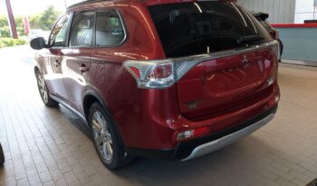 
										2015 Mitsubishi Outlander ES AWD full									