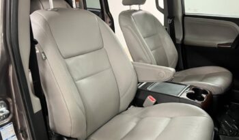 
										2017 Toyota Sienna XLE LTD 7-Passenger V6 full									