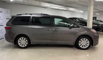 
										2017 Toyota Sienna XLE LTD 7-Passenger V6 full									