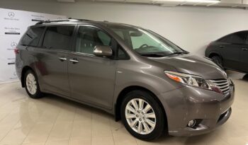 
										2017 Toyota Sienna XLE LTD 7-Passenger V6 full									