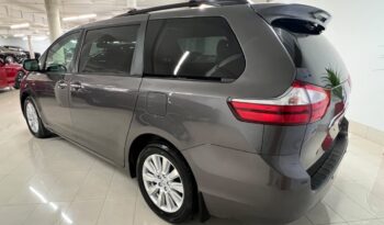 
										2017 Toyota Sienna XLE LTD 7-Passenger V6 full									
