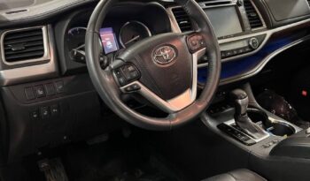 
										2016 Toyota Highlander LTD AWD full									