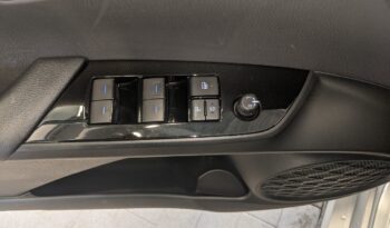 
										2020 Toyota Prius Prime full									