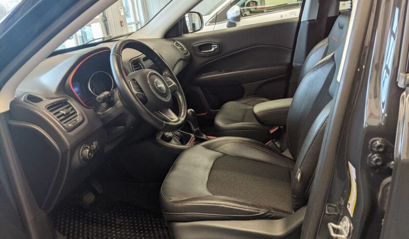 
								2018 Jeep Compass Trailhawk 4X4 full									