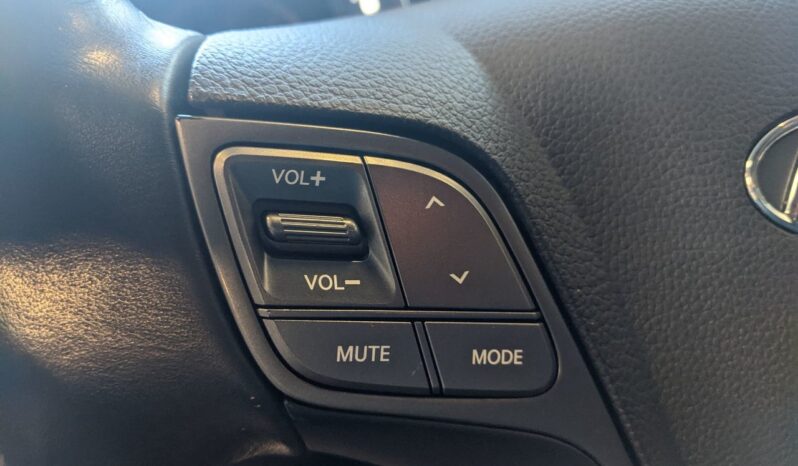 
								2017 Hyundai Santa Fe Sport Premium full									