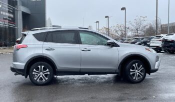 
										2016 Toyota RAV4 LE full									