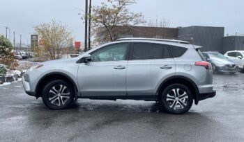 
										2016 Toyota RAV4 LE full									
