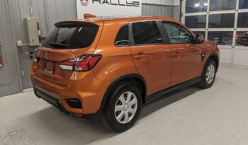 
										2020 Mitsubishi RVR ES AWD full									