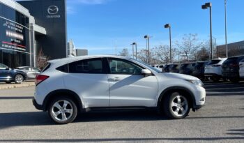 
										2016 Honda HR-V EX full									