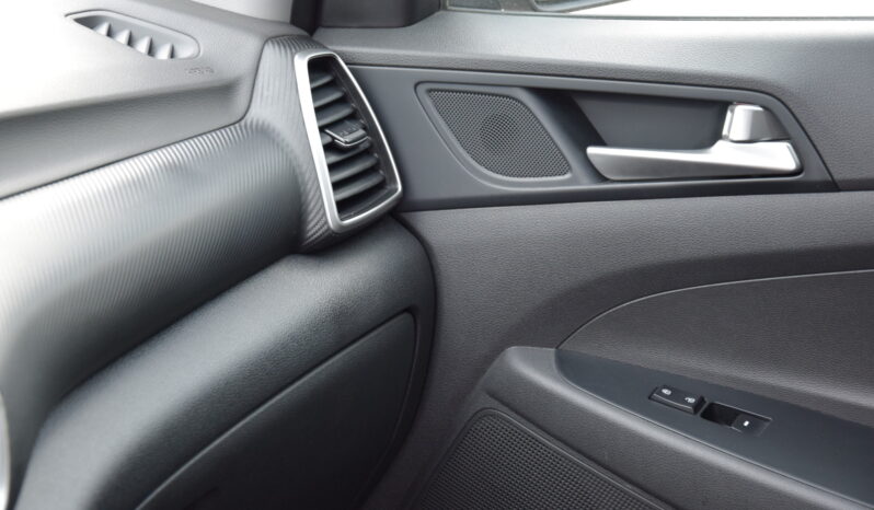 
								2020 Hyundai Tucson PREFERRED AWD| PANORAMIC ROOF| LEATHER| & MORE ! full									