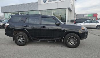 
										2021 Toyota 4Runner VENTURE 4WD full									