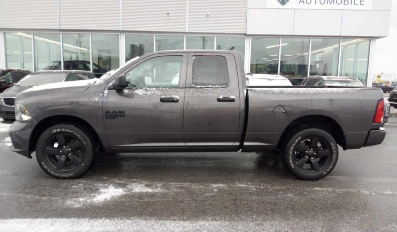 
								2022 RAM 1500 Classic EXPRESS | 3.6L V6 | 4X4 | QUAD CAB | 6.4ft BOX | full									