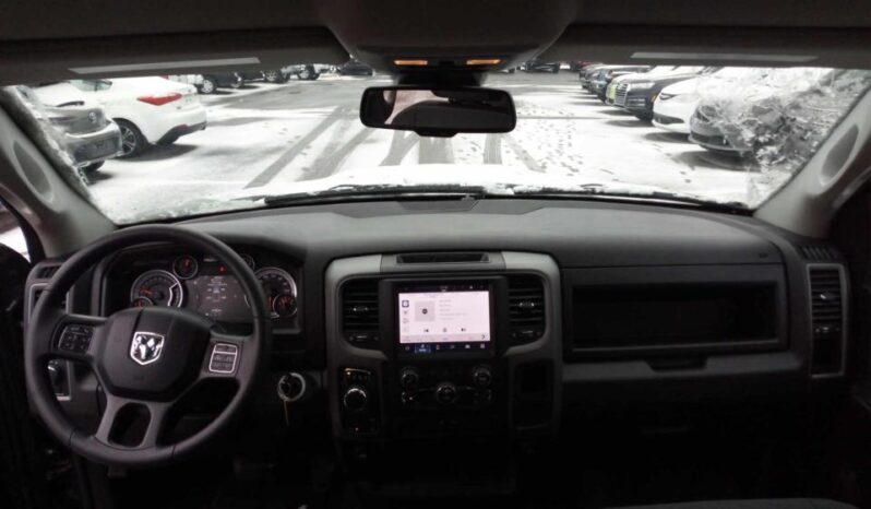 
								2022 RAM 1500 Classic EXPRESS | 3.6L V6 | 4X4 | QUAD CAB | 6.4ft BOX | full									