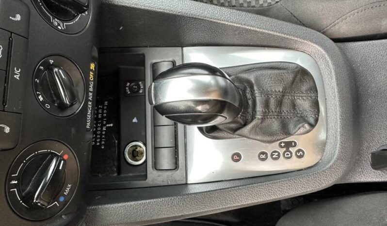 
								2013 Volkswagen Jetta 4dr 2.0L Auto Trendline *Ltd Avail* full									