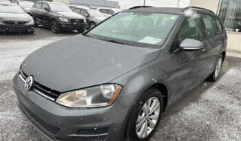 2017 Volkswagen Golf SportWagen - Used Sedan - VIN: 3VW017AU2HM513487 - Volkswagen de l'Outaouais Gatineau