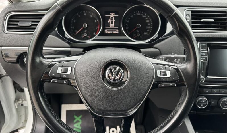 
								2017 Volkswagen Jetta 4dr 1.4 TSI Auto Wolfsburg Edition full									
