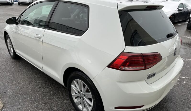 
								2018 Volkswagen Golf Trendline 3-door Manual full									