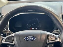 
										2020 Ford Edge Titanium full									