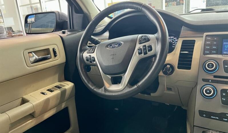 
								2018 Ford Flex SE full									