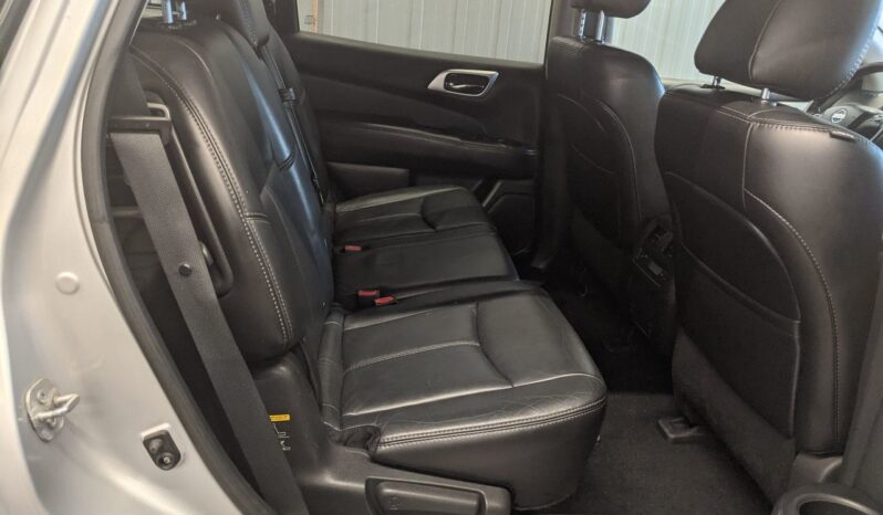 
								2014 Nissan Pathfinder SL 4WD full									