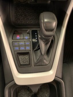 
										2020 Toyota RAV4 AWD XLE full									