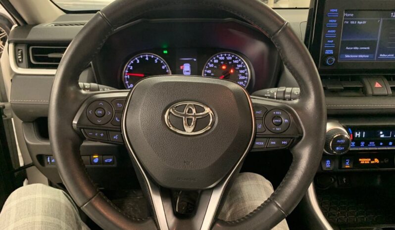 
								2020 Toyota RAV4 AWD XLE full									