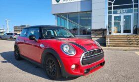 2019 MINI 3 door COOPER S | SUNROOF| CAMERA| HEATED SEATS| & MORE