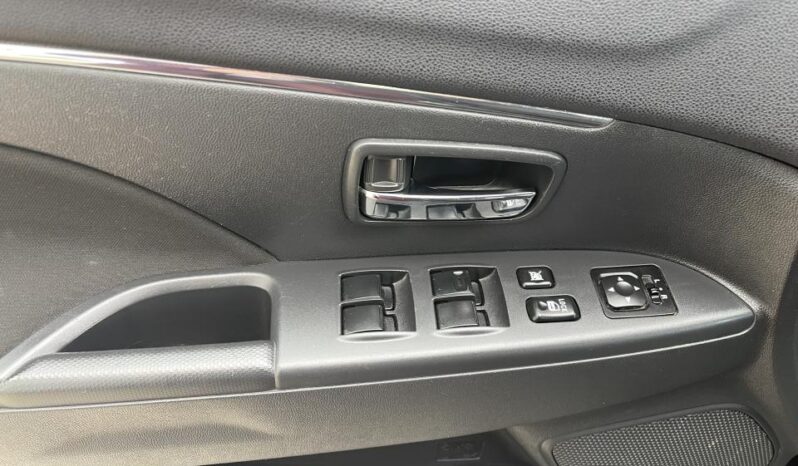 
								2017 Mitsubishi RVR AWD 4dr 2.4L CVT SE Limited Edition full									
