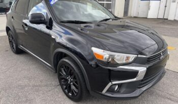 
										2017 Mitsubishi RVR AWD 4dr 2.4L CVT SE Limited Edition full									