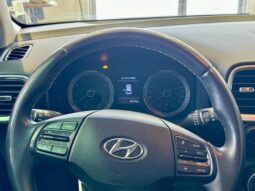 
										2021 Hyundai Venue Trend full									