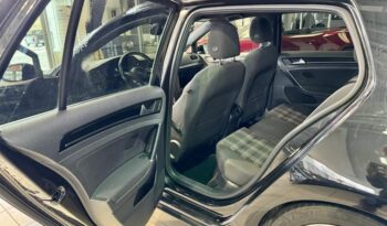
										2017 Volkswagen Golf GTI 5-Door Autobahn full									