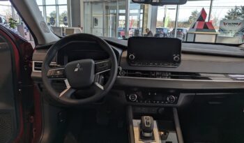 
										2024 Mitsubishi Outlander GT full									