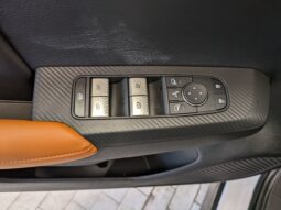 
										2024 Mitsubishi OUTLANDER PHEV GT full									