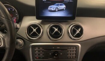 
										2019 Mercedes-Benz GLA250 4MATIC SUV full									