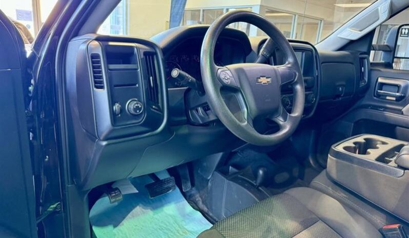 
								2018 Chevrolet Silverado 1500 WT full									